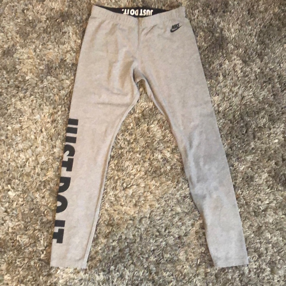 **sold on Mecari**